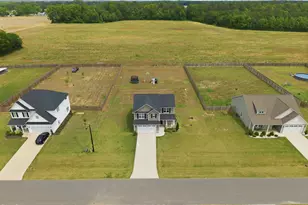 72 Sanford Ln, Dunn, NC 28334 - Photo 4