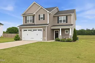 72 Sanford Ln, Dunn, NC 28334 - Photo 2