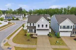 1401 Addison Lk St, Fuquay-Varina, NC 27526 - Photo 4