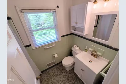 101 W Roosevelt Street, Mebane, NC 27302 - Photo 24