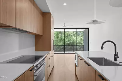 501 S Bloodworth Street #105, Raleigh, NC 27601 - Photo 10