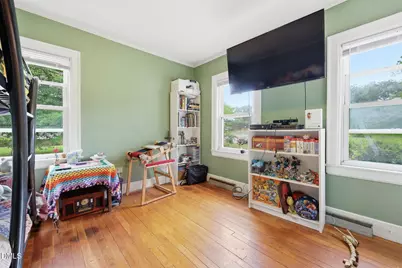 203 Vernon Street, Broadway, NC 27505 - Photo 20