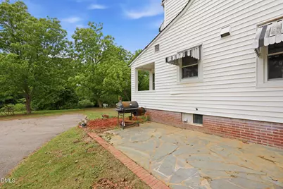 203 Vernon Street, Broadway, NC 27505 - Photo 38