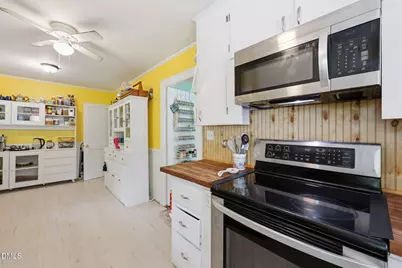 203 Vernon Street, Broadway, NC 27505 - Photo 18