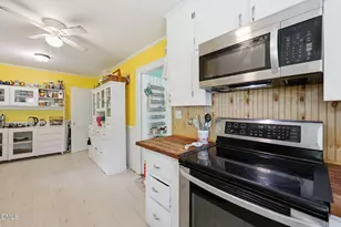 203 Vernon St, Broadway, NC 27505 - Photo 18