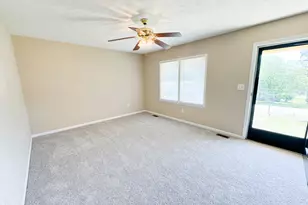 1201 Dover St, Roxboro, NC 27573 - Photo 4