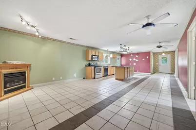 3397 U.S. 301, Dunn, NC 28334 - Photo 4