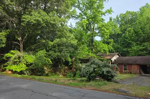 200 Eastwood Rd, Chapel Hill, NC 27514 - Photo 2
