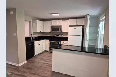 1910 Fox Sterling Drive, Raleigh, NC 27606 - Photo 6