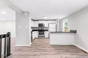 1910 Fox Sterling Dr, Raleigh, NC 27606 - Photo 14