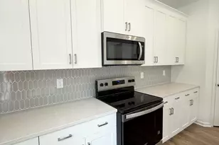 333 Providence Crk Dr, Fuquay Varina, NC 27526 - Photo 6