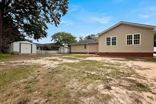 1210 N Park Ave, Dunn, NC 28334 - Photo 18