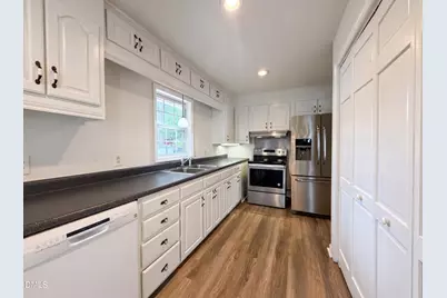 1210 N Park Avenue, Dunn, NC 28334 - Photo 10