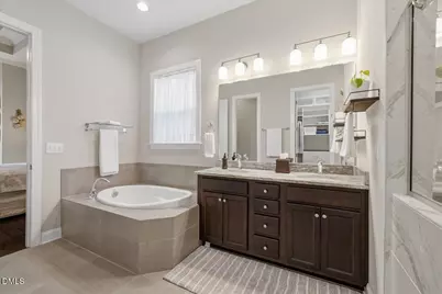 1049 Queensdale Drive, Cary, NC 27519 - Photo 32