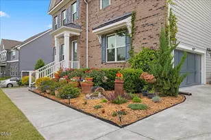 1049 Queensdale Dr, Cary, NC 27519 - Photo 10