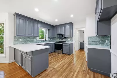 101 Ridgepath Way, Cary, NC 27511 - Photo 2
