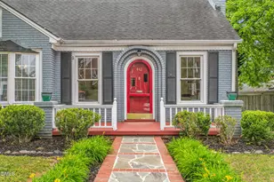 443 Parkview Dr, Burlington, NC 27215 - Photo 2