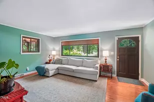 147 Windsor Cir, Chapel Hill, NC 27516 - Photo 8