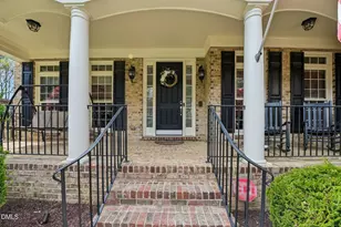 312 Allenhurst Pl, Cary, NC 27518 - Photo 2