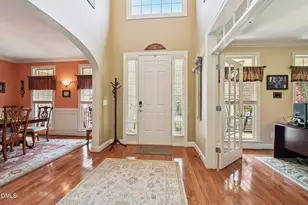 312 Allenhurst Pl, Cary, NC 27518 - Photo 6