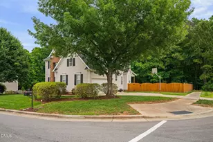 119 Moravia Ln, Cary, NC 27513 - Photo 4