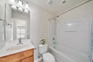 8402 Saltwood Pl, Raleigh, NC 27617 - Photo 24