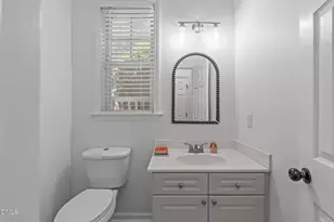 10402 Shadowlawn Dr, Raleigh, NC 27614 - Photo 6