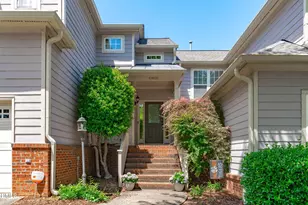 10402 Shadowlawn Dr, Raleigh, NC 27614 - Photo 2
