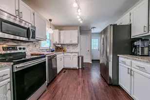 106 Amberhill Ct, Garner, NC 27529 - Photo 4