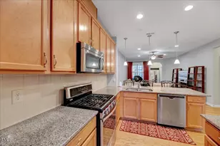 1035 Contessa Dr, Cary, NC 27513 - Photo 8
