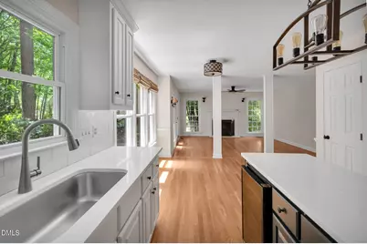112 Parkmeadow Drive, Cary, NC 27519 - Photo 8