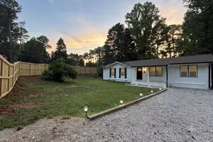 6901 Baywood Dr, Raleigh, NC 27613 - Photo 2