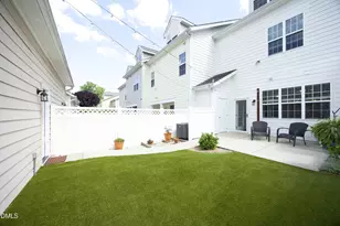 1022 Christopher Dr, Chapel Hill, NC 27517 - Photo 28