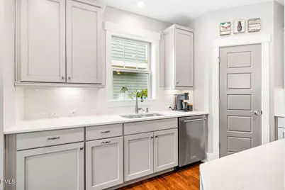 20 Tarwick Avenue, Chapel Hill, NC 27516 - Photo 14