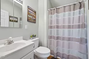 138 Lake Cammack Ct, Burlington, NC 27217 - Photo 32