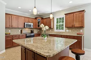 109 Arlen Park Pl, Holly Springs, NC 27540 - Photo 4
