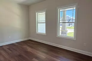 198 Hot Spgs Wy, Benson, NC 27504 - Photo 6