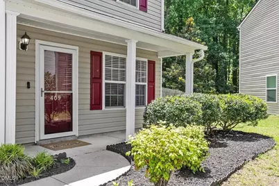409 Ardross Street, Fuquay-Varina, NC 27526 - Photo 2