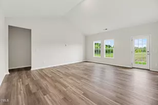 46 Fiddleneck Ct, Selma, NC 27576 - Photo 8