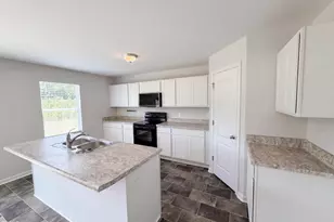 159 Newcastle Ct, Raeford, NC 28376 - Photo 2
