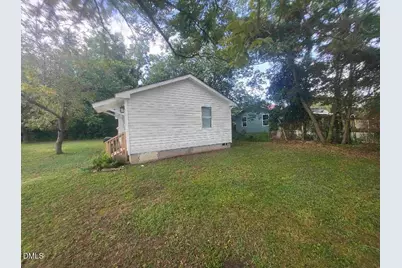 309 W Martin Street, Benson, NC 27504 - Photo 4