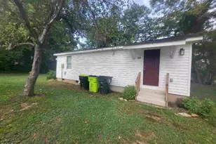 309 W Martin St, Benson, NC 27504 - Photo 2