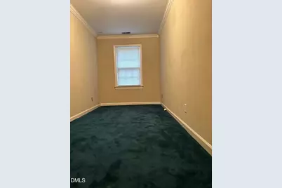 404 W Harnett Street, Benson, NC 27504 - Photo 16