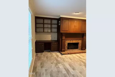 404 W Harnett Street, Benson, NC 27504 - Photo 6