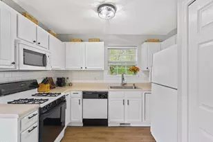 5600 Rolling Ct, Raleigh, NC 27616 - Photo 8
