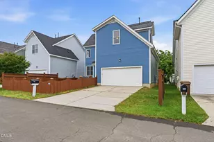 112 Bridgegate Dr, Cary, NC 27519 - Photo 12