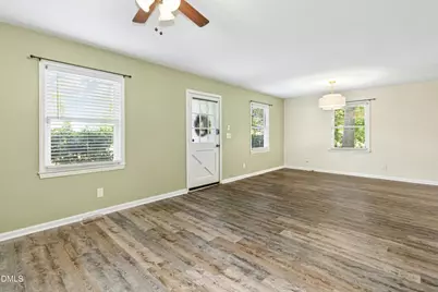 238 E Vance, Zebulon, NC 27597 - Photo 8