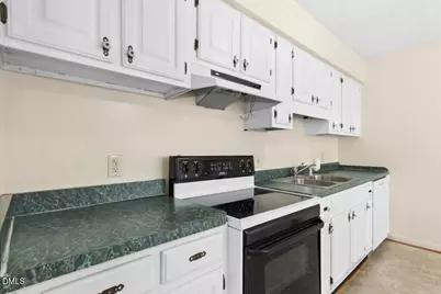 813 Rosemary Street, Erwin, NC 28339 - Photo 6