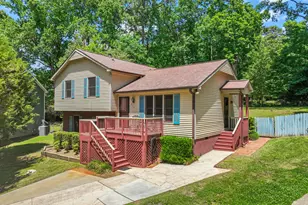 211 Esquire Ln, Cary, NC 27513 - Photo 2