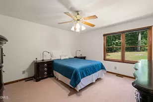 211 Esquire Ln, Cary, NC 27513 - Photo 14